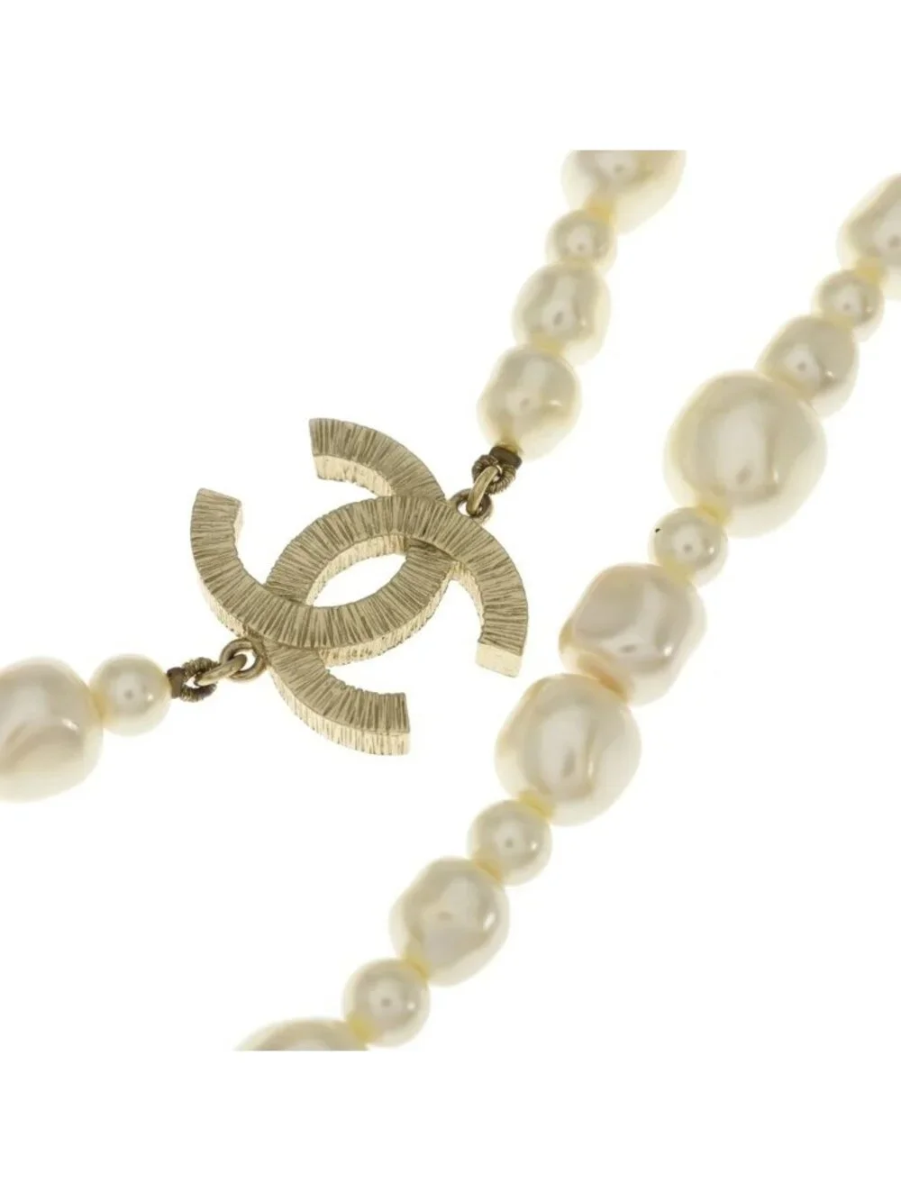 Chanel CC Logo Pearl Necklace White Gold